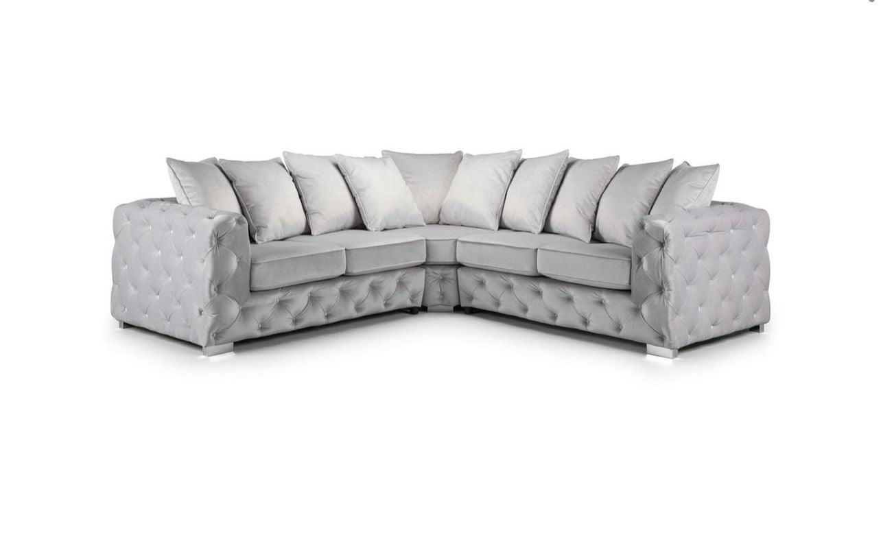 Chesterfield Upholstered Velvet Sofa